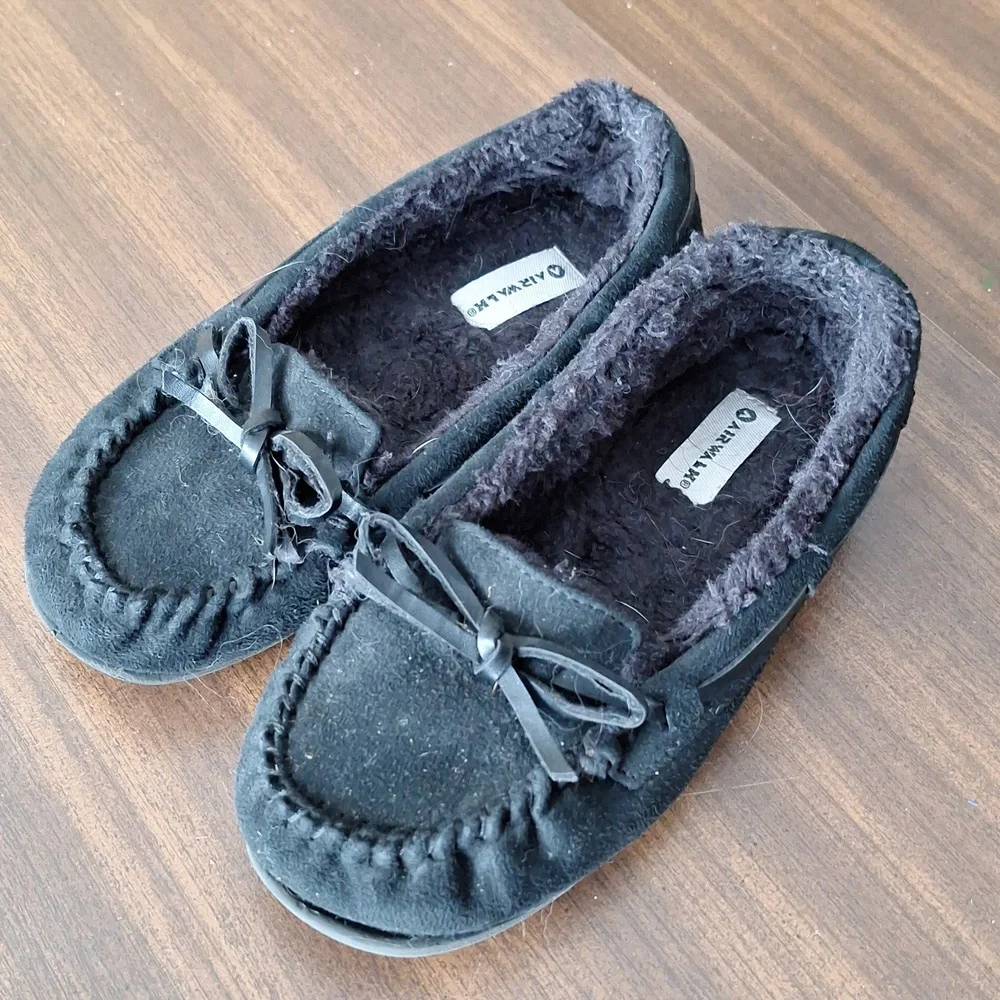 Airwalk Girls Slippers Size 1